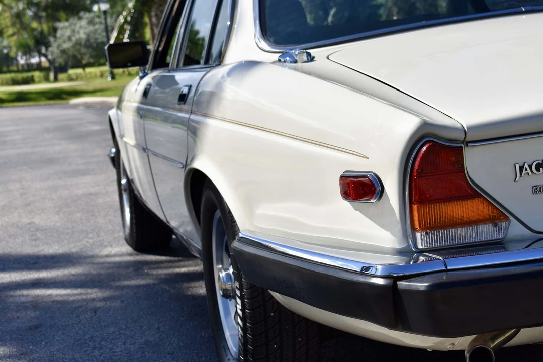 1987 Jaguar XJ Series 3 - Image 29 of 31