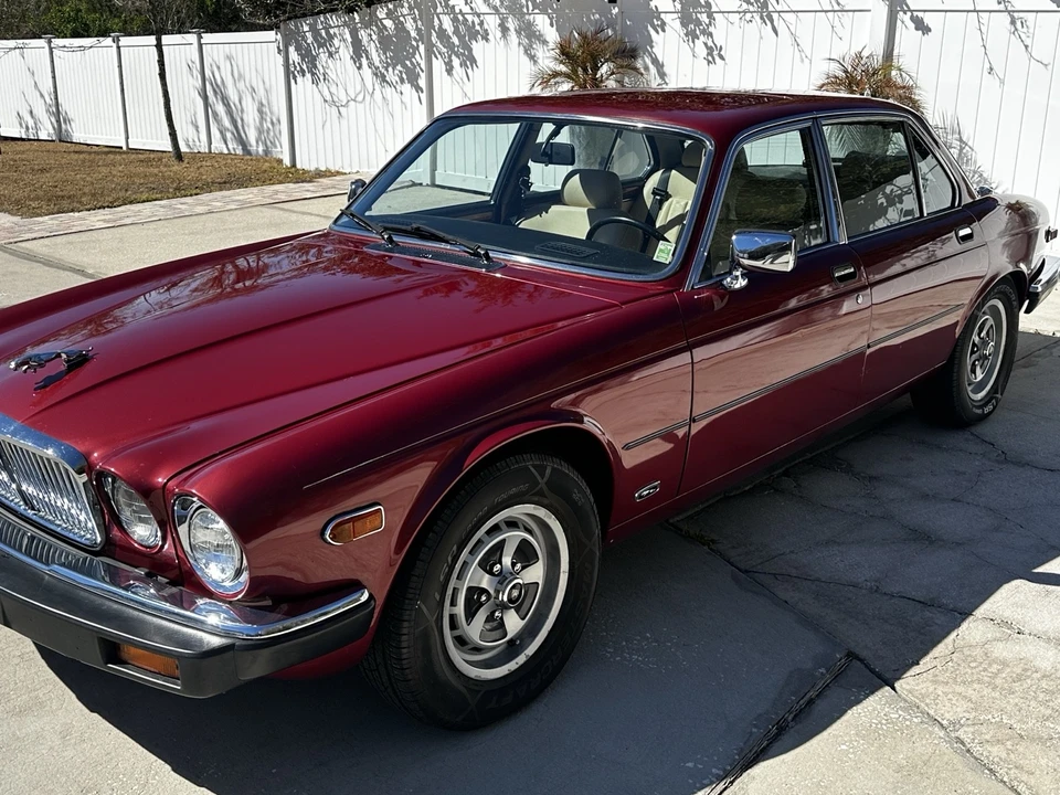 1987 Jaguar XJ Series 3 - Image 3 of 16