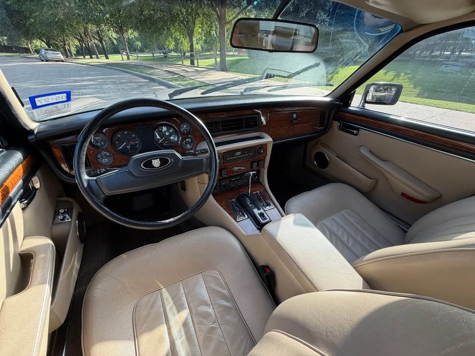 1987 Jaguar XJ Series 3 - Image 9 of 14