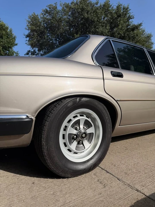 1987 Jaguar XJ Series 3 - Image 8 of 14