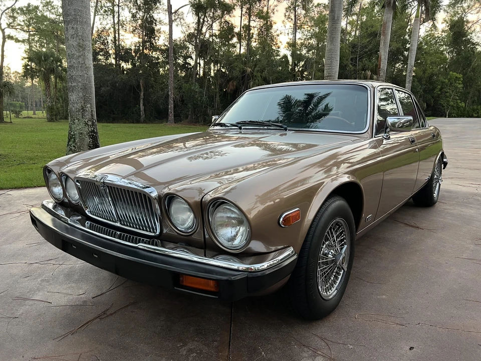 1987 Jaguar XJ Series 3 - Image 2 of 31