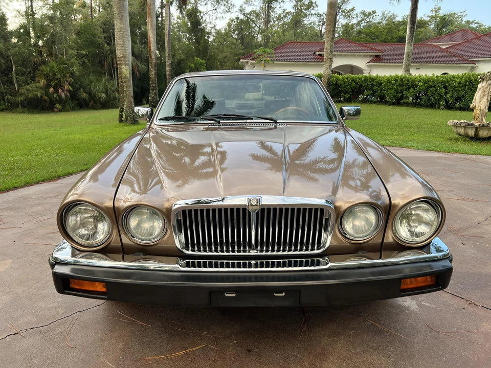 1987 Jaguar XJ Series 3 - Image 13 of 31