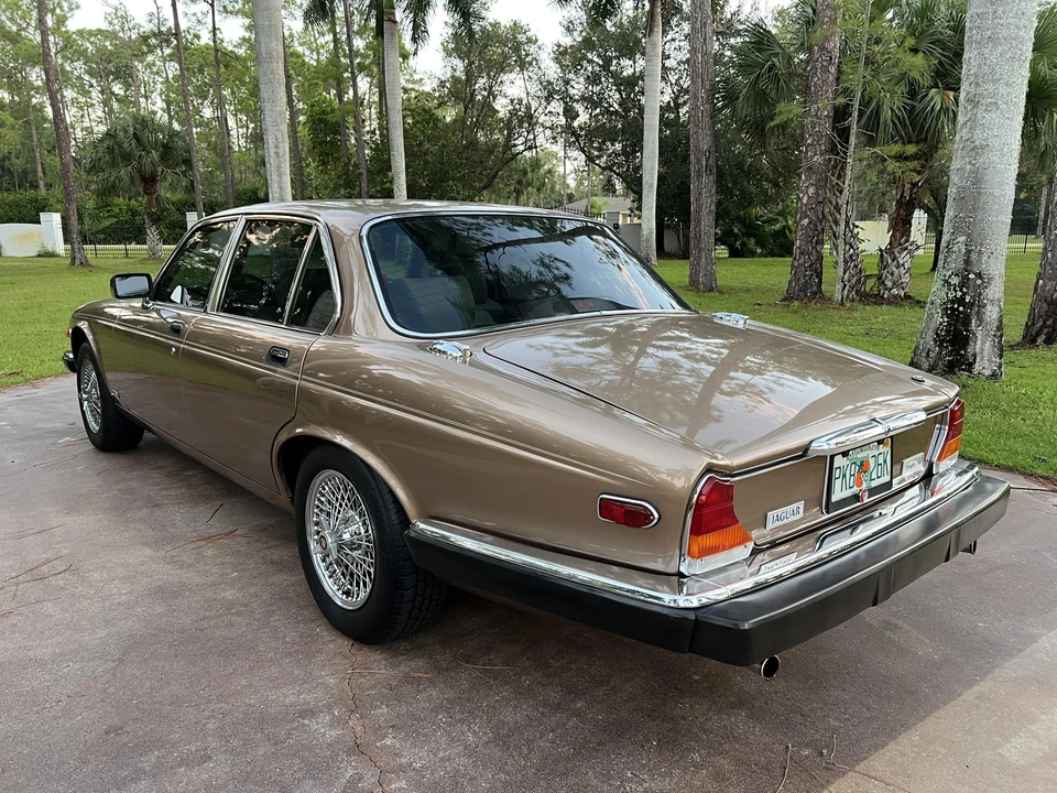 1987 Jaguar XJ Series 3 - Image 7 of 31