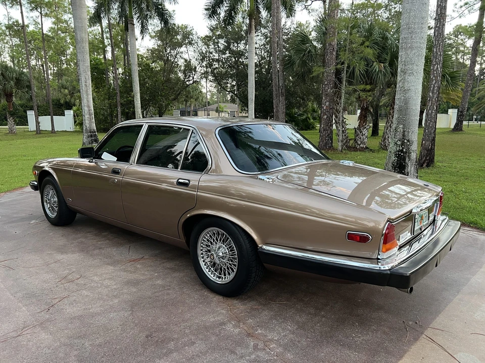 1987 Jaguar XJ Series 3 - Image 6 of 31