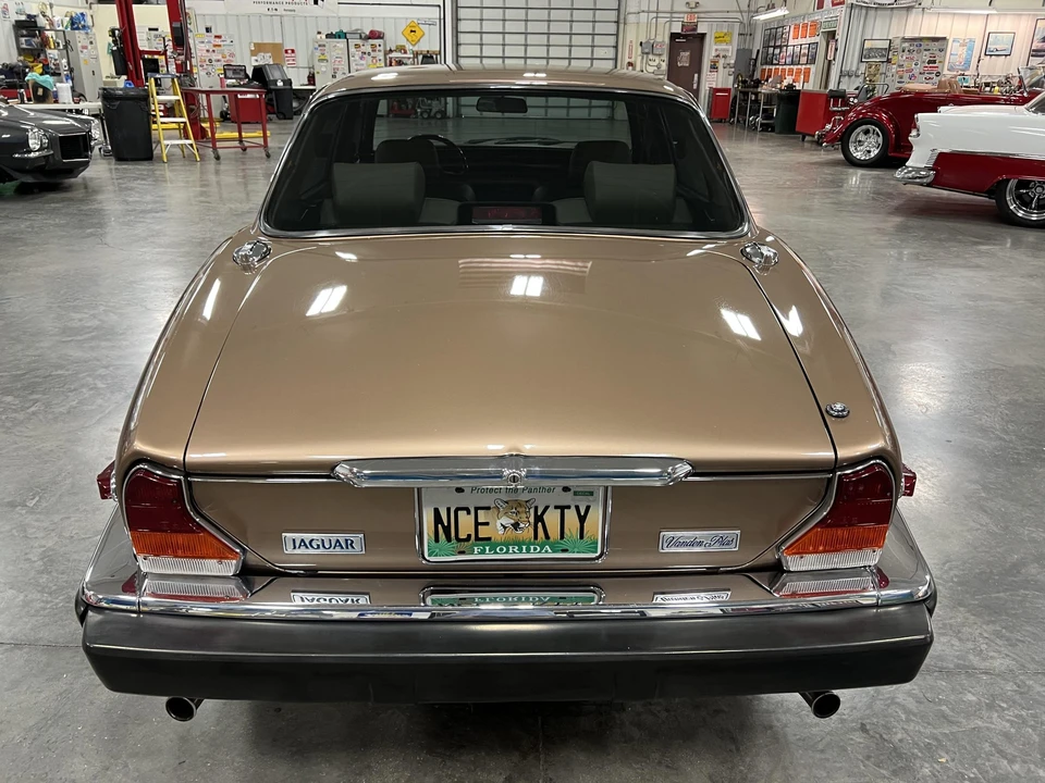 1987 Jaguar XJ Series 3 - Image 18 of 31
