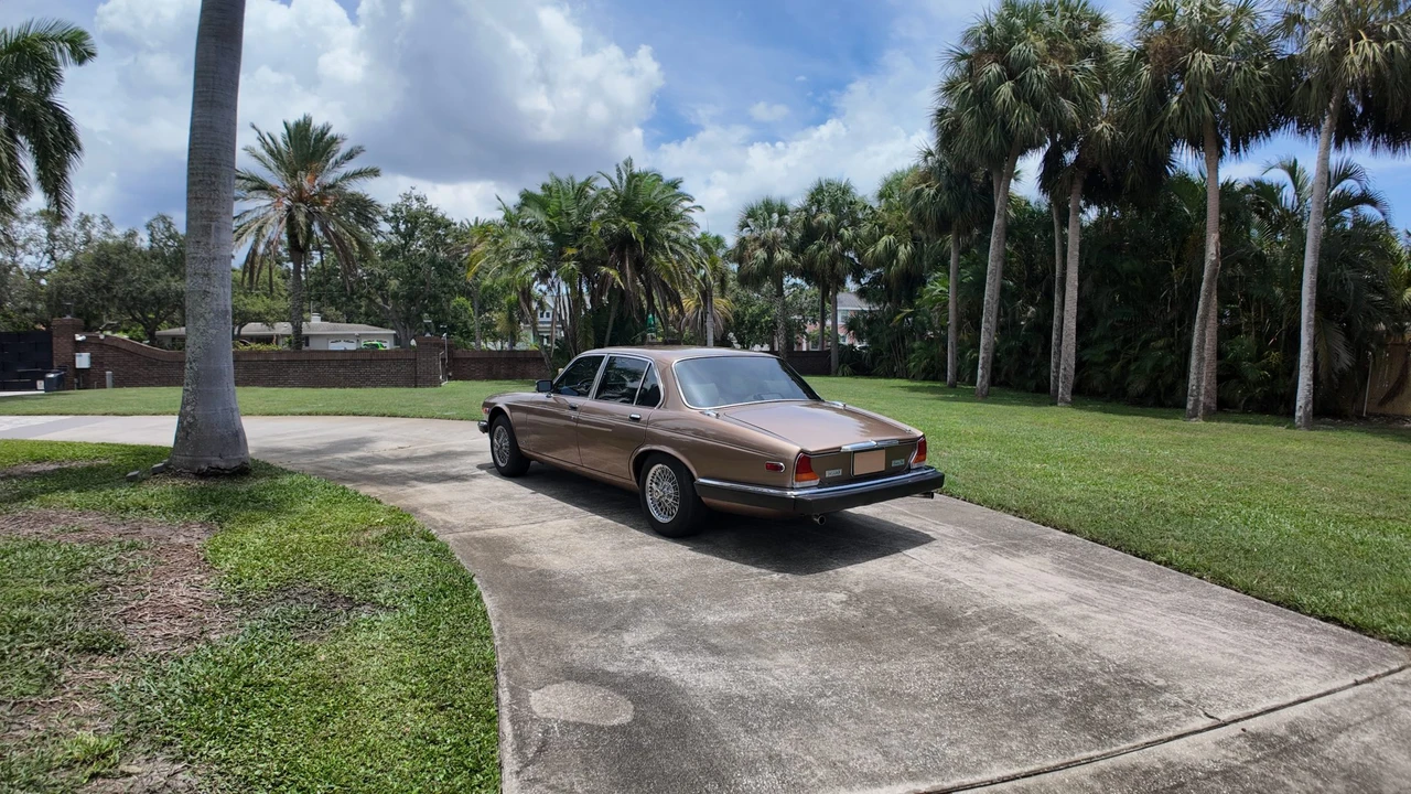 1987 Jaguar XJ Series 3 - Image 15 of 31