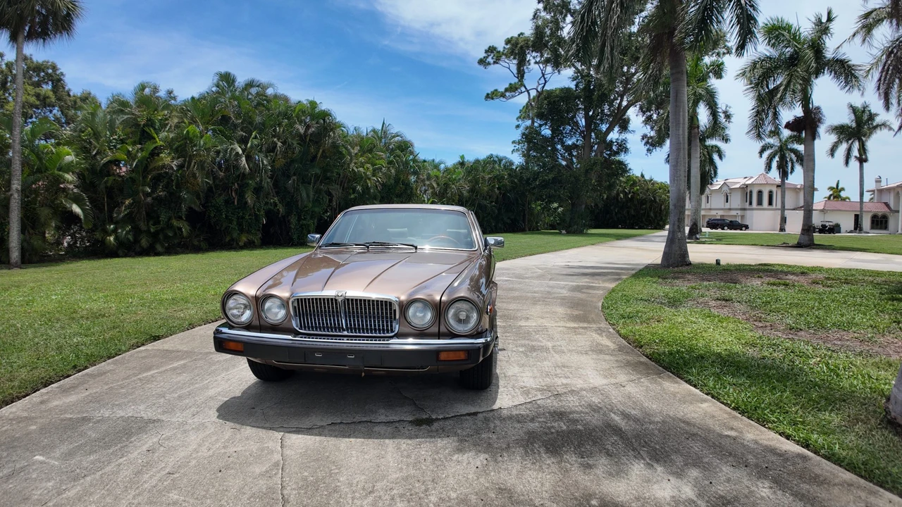 1987 Jaguar XJ Series 3 - Image 5 of 31