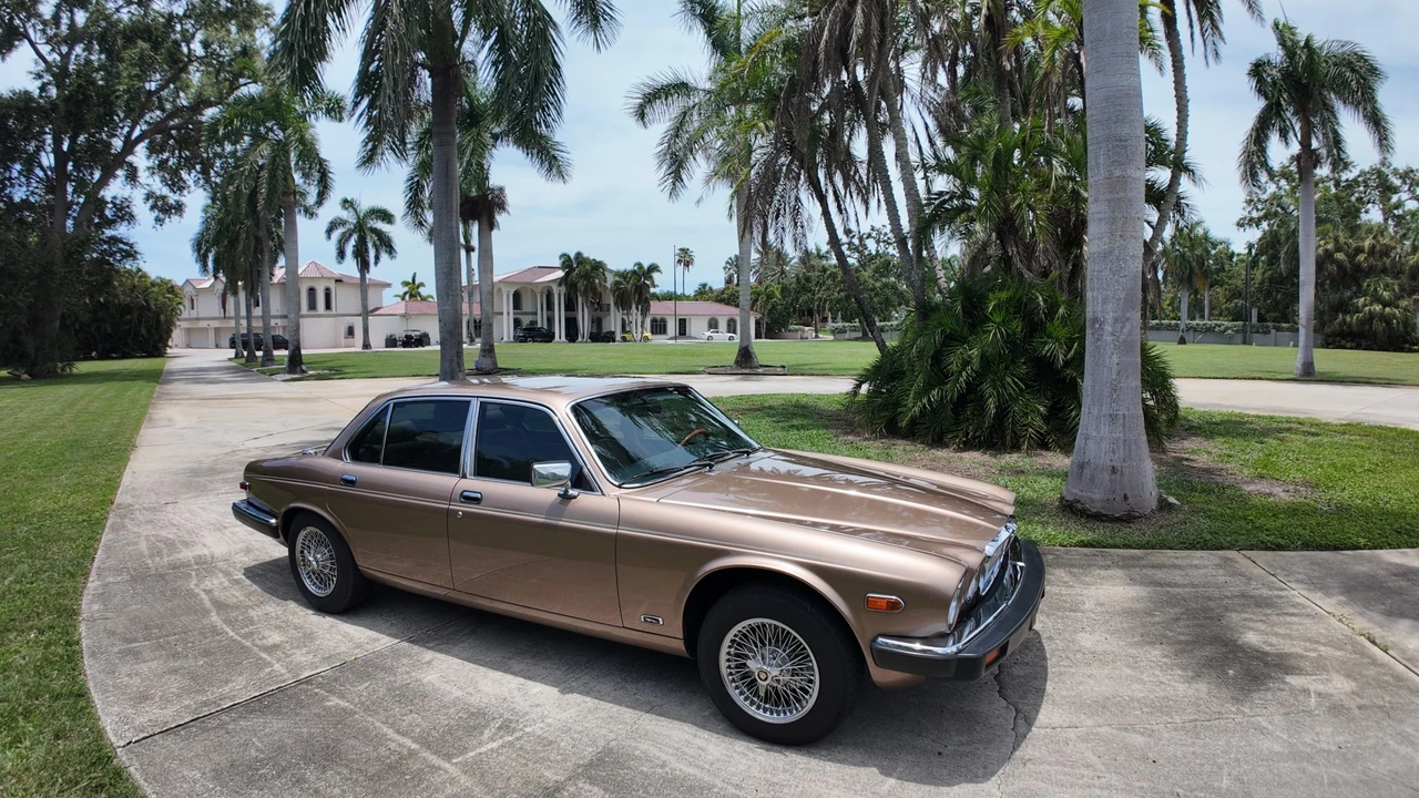 1987 Jaguar XJ Series 3 - Image 22 of 31