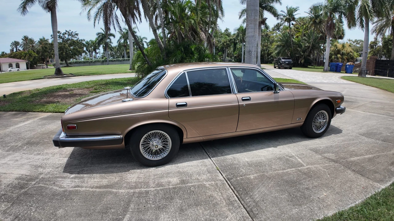 1987 Jaguar XJ Series 3 - Image 20 of 31