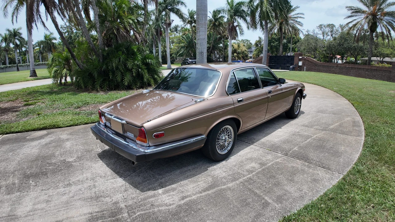 1987 Jaguar XJ Series 3 - Image 19 of 31
