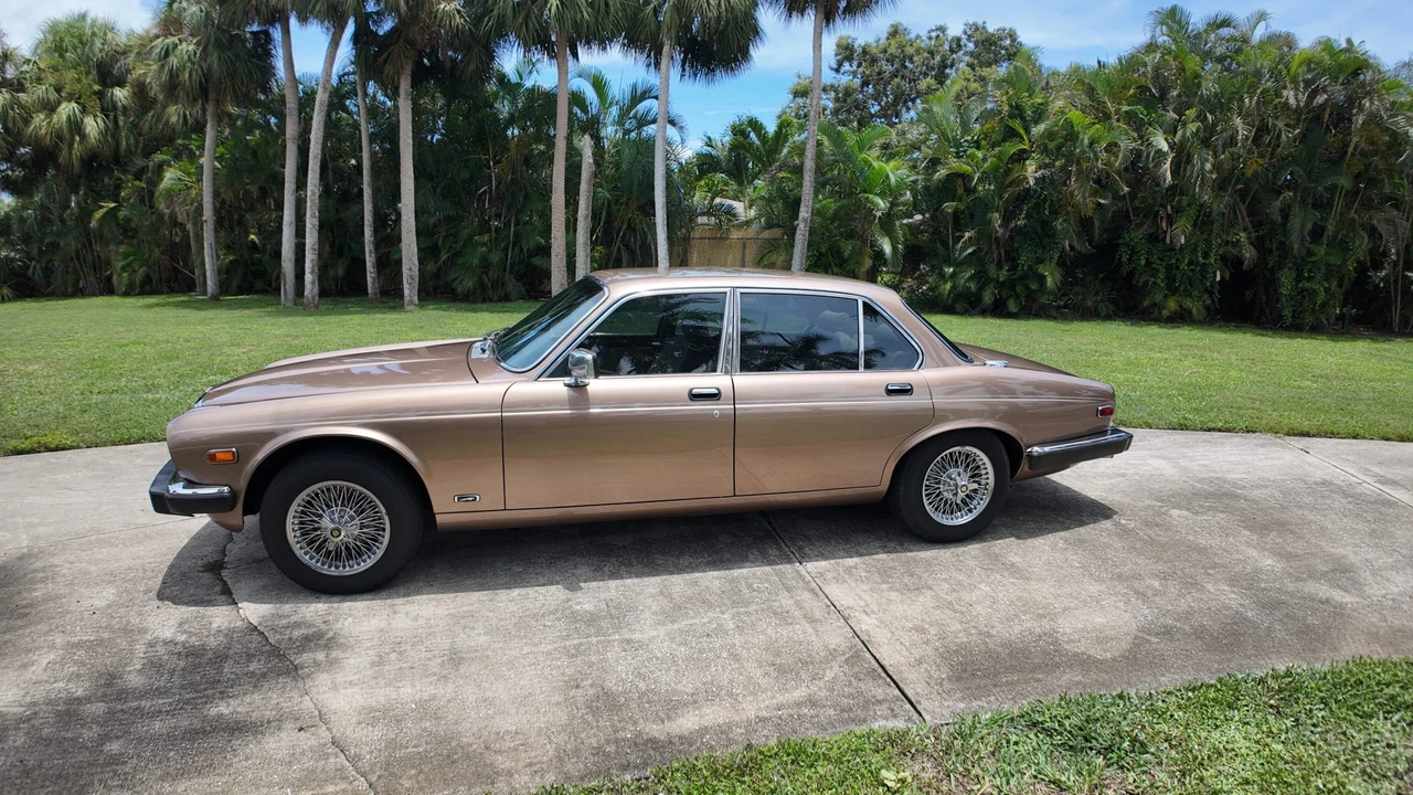 1987 Jaguar XJ Series 3 - Image 7 of 31