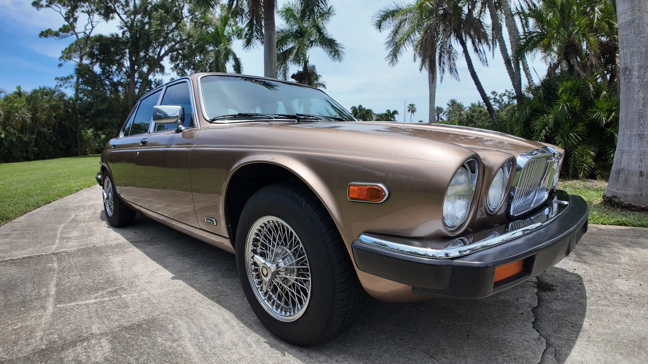 1987 Jaguar XJ Series 3 - Image 3 of 31