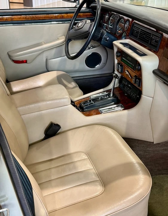 1987 Jaguar XJ Series 3 - Image 8 of 19