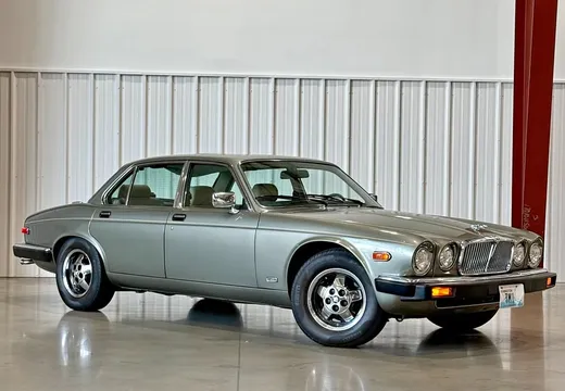 1987 Jaguar XJ6 Vanden Plas