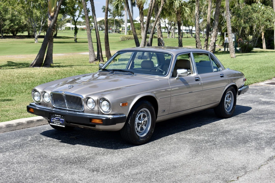 1987 Jaguar XJ Series 3 - Image 4 of 31