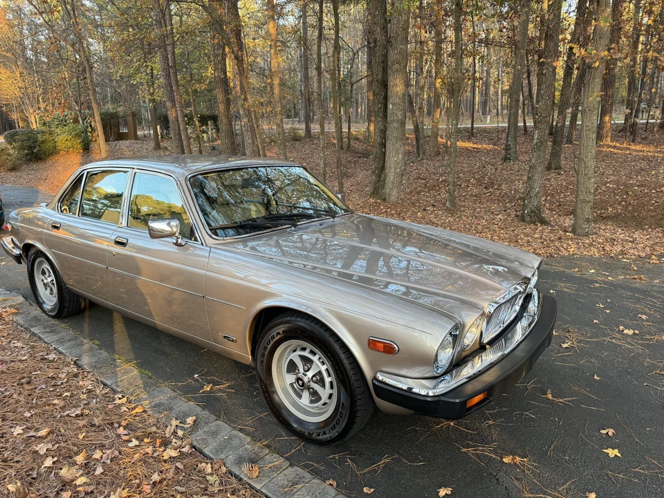 1987 Jaguar XJ Series 3 - Image 8 of 31