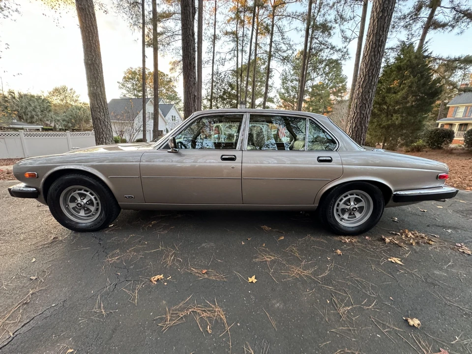 1987 Jaguar XJ Series 3 - Image 19 of 31