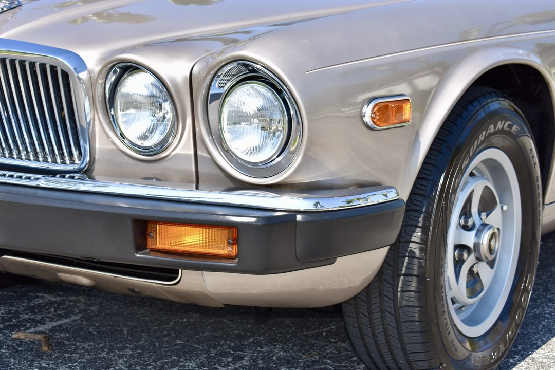 1987 Jaguar XJ Series 3 - Image 27 of 31