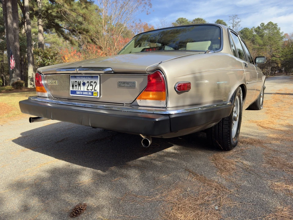 1987 Jaguar XJ Series 3 - Image 13 of 31