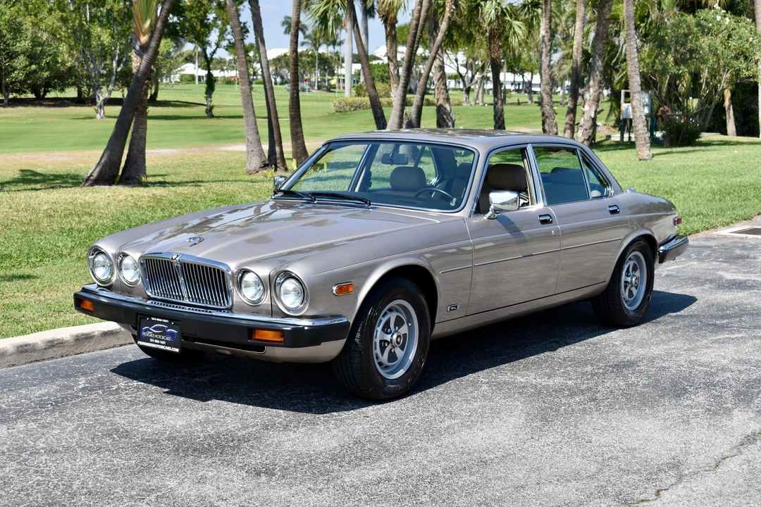 1987 Jaguar XJ Series 3 - Image 12 of 31