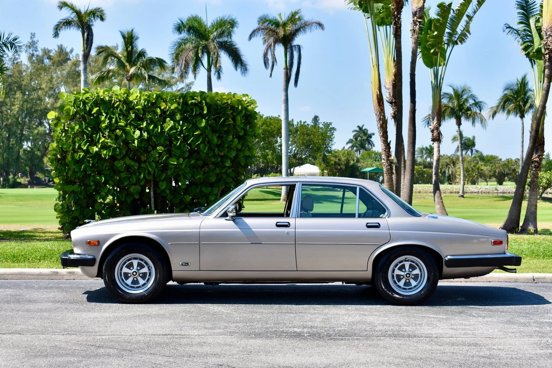 1987 Jaguar XJ Series 3 - Image 5 of 31
