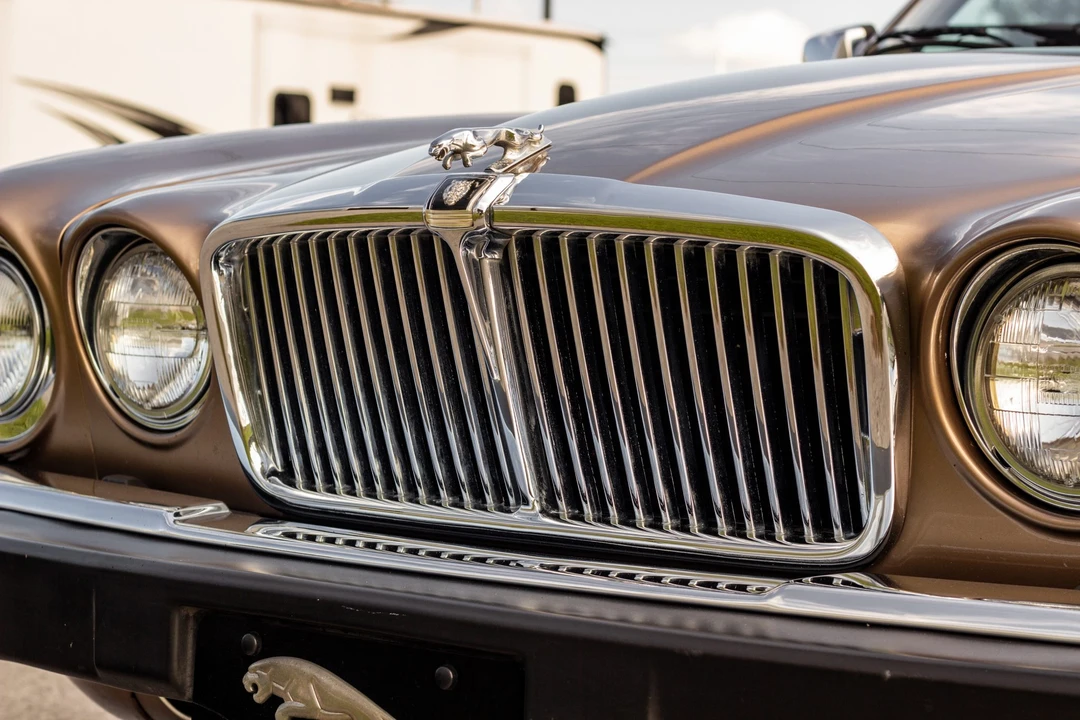 1987 Jaguar XJ Series 3 - Image 10 of 31