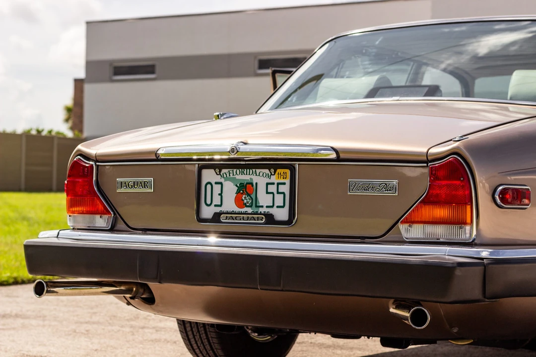 1987 Jaguar XJ Series 3 - Image 17 of 31