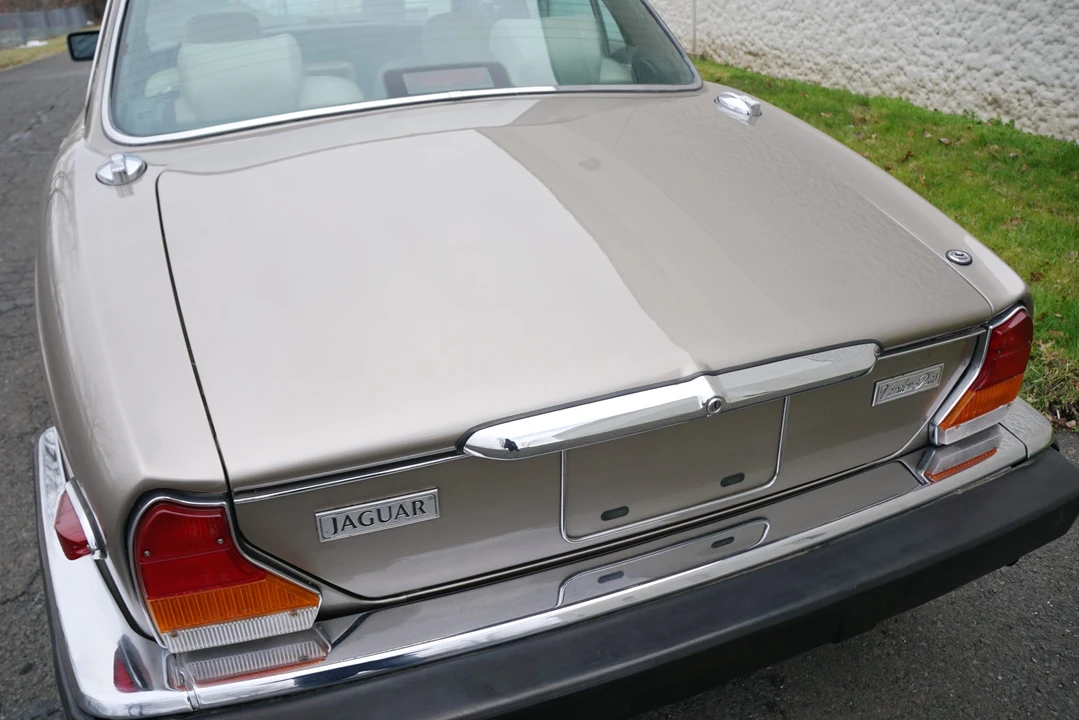 1987 Jaguar XJ Series 3 - Image 22 of 31