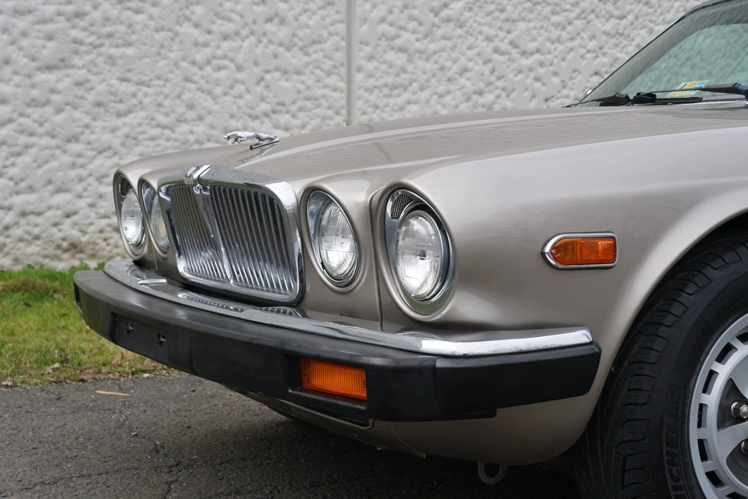 1987 Jaguar XJ Series 3 - Image 14 of 31