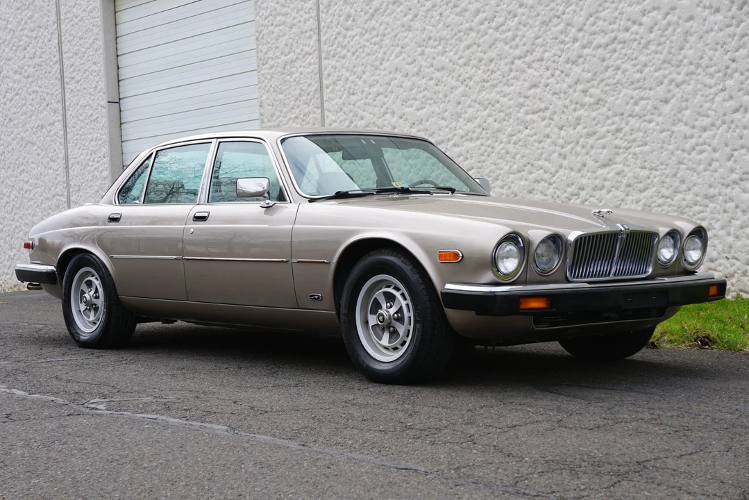 1987 Jaguar XJ Series 3 - Image 3 of 31