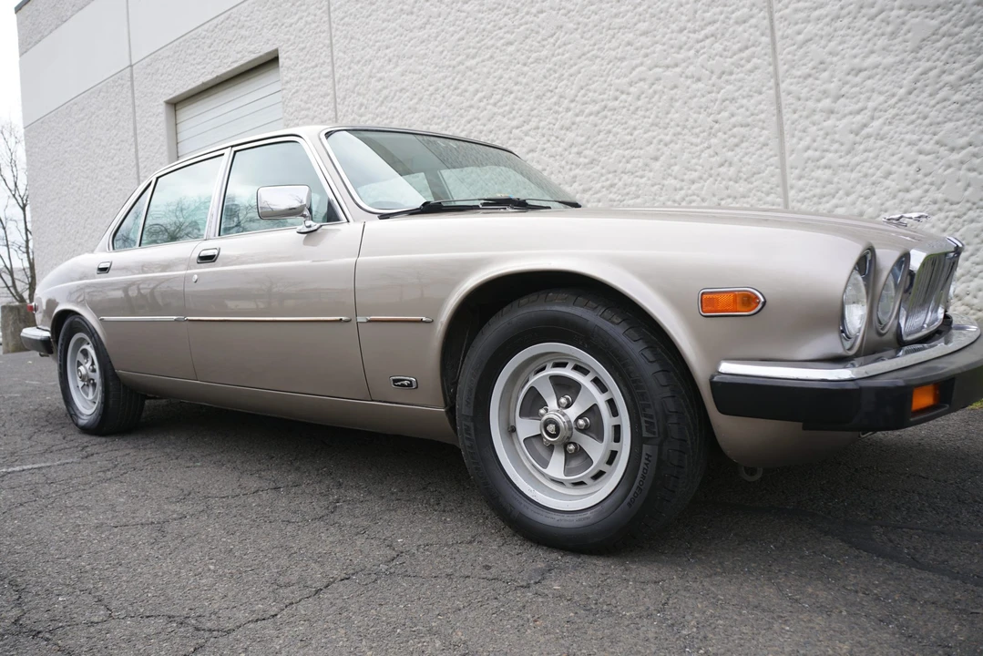 1987 Jaguar XJ Series 3 - Image 4 of 31
