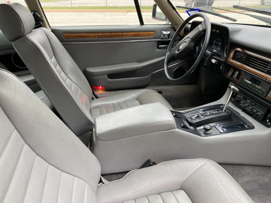 1987 Jaguar XJS - Image 3 of 12