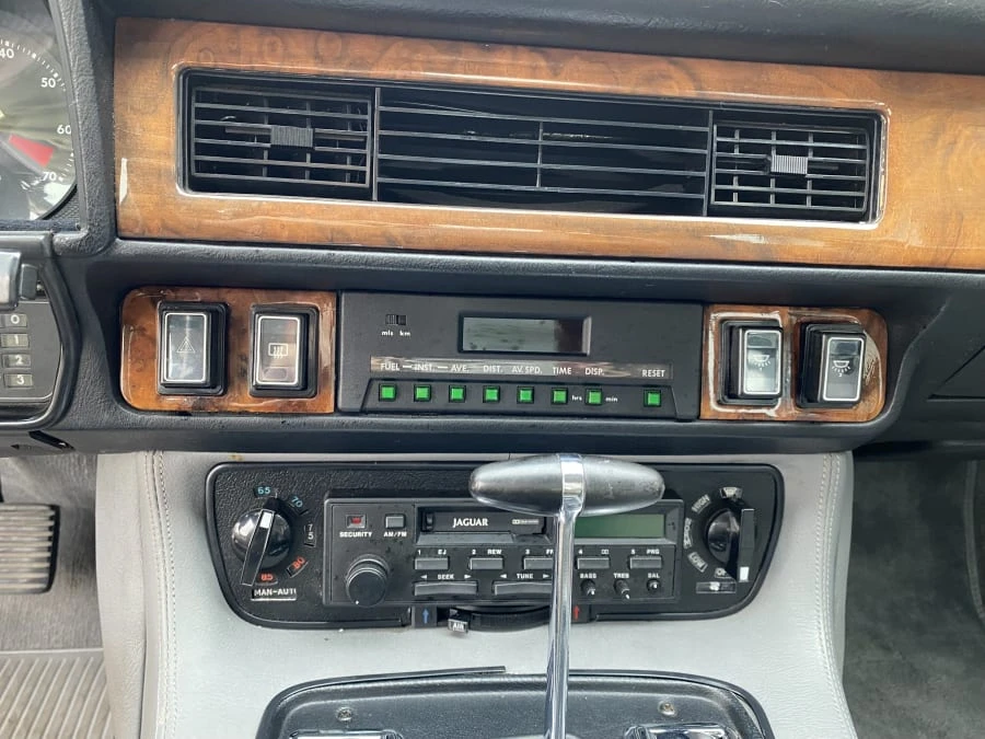1987 Jaguar XJS - Image 8 of 12