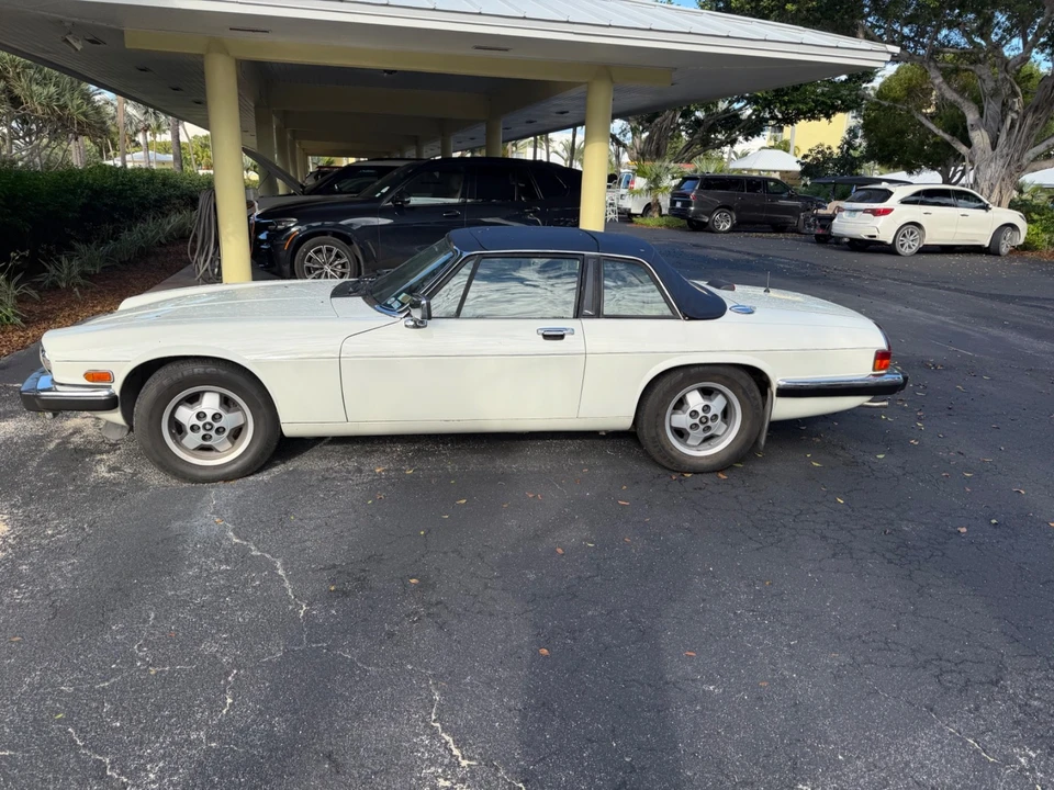 1987 Jaguar XJS - Image 2 of 6