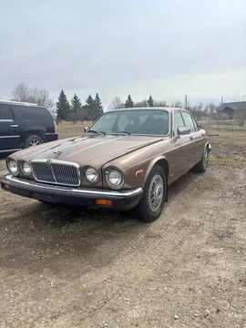 1987 Jaguar XJ