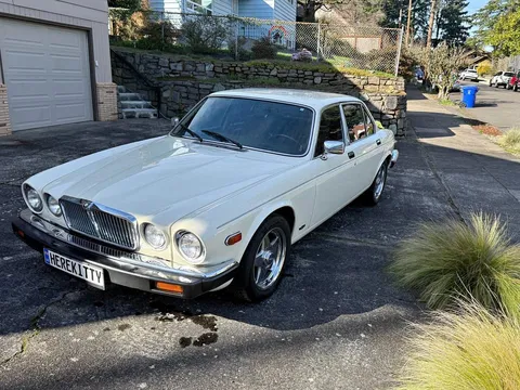 1987 Jaguar XJ