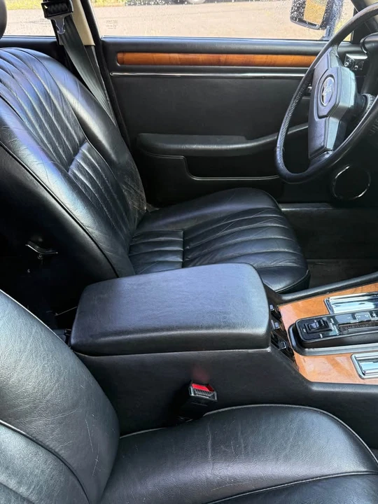 1987 Jaguar XJ Series 3 - Image 9 of 18
