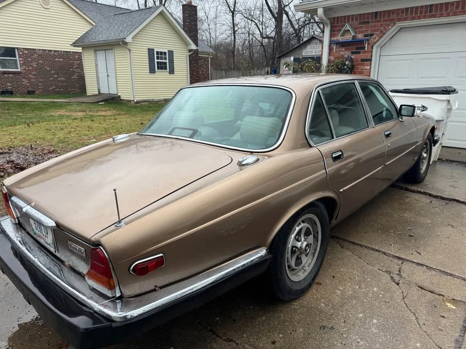 1987 Jaguar XJ40 XJ - Image 2 of 9