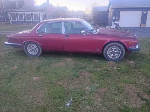 1987 Jaguar XJ Vanden Plas Sedan