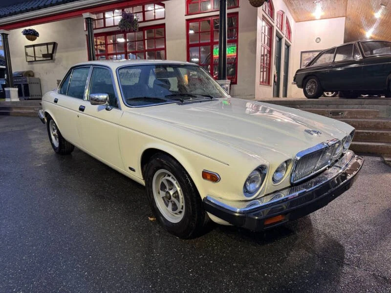 1987 Jaguar XJ Series 3 - Image 3 of 9