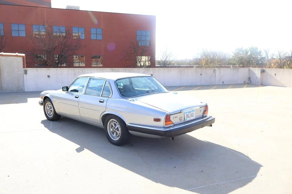 1987 Jaguar XJ40 XJ - Image 3 of 18