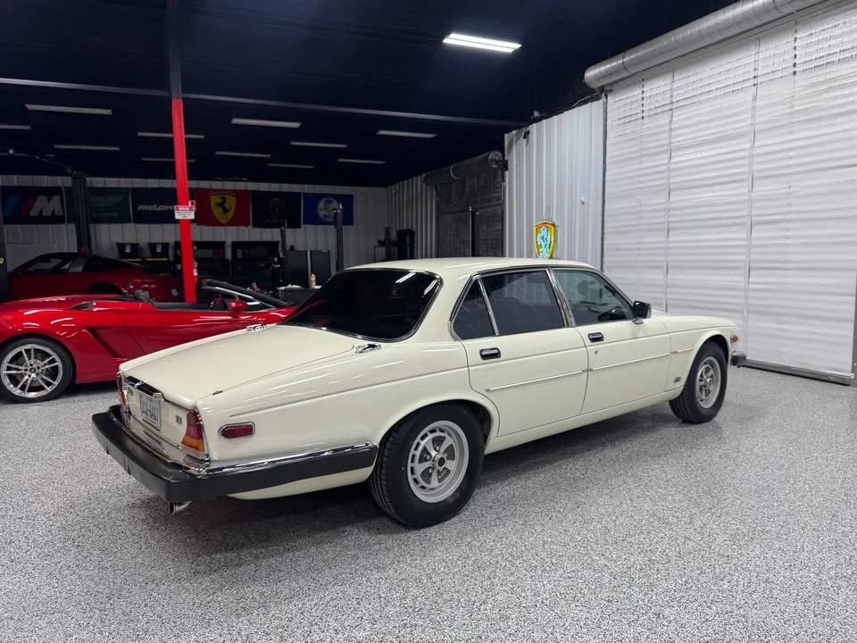 1987 Jaguar XJ Series 3 - Image 4 of 16