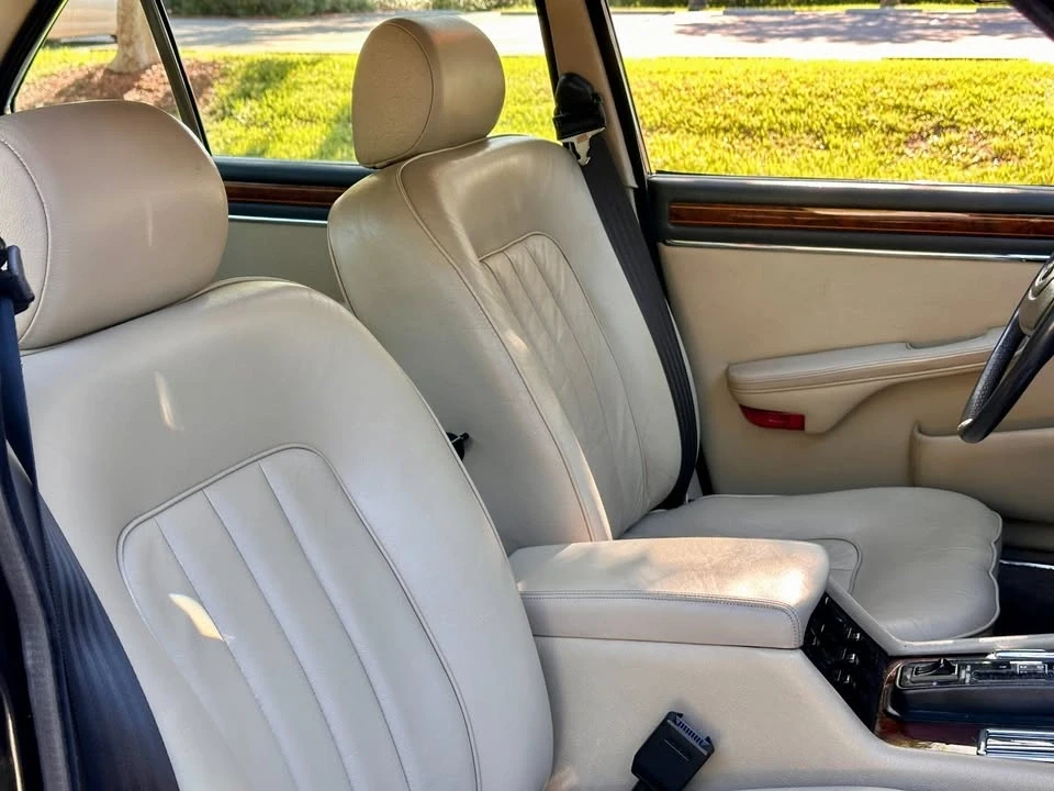 1987 Jaguar XJ40 XJ - Image 16 of 18