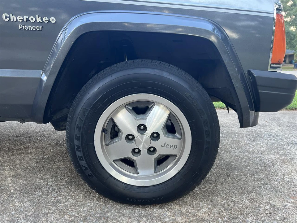 1987 Jeep XJ Cherokee - Image 10 of 22