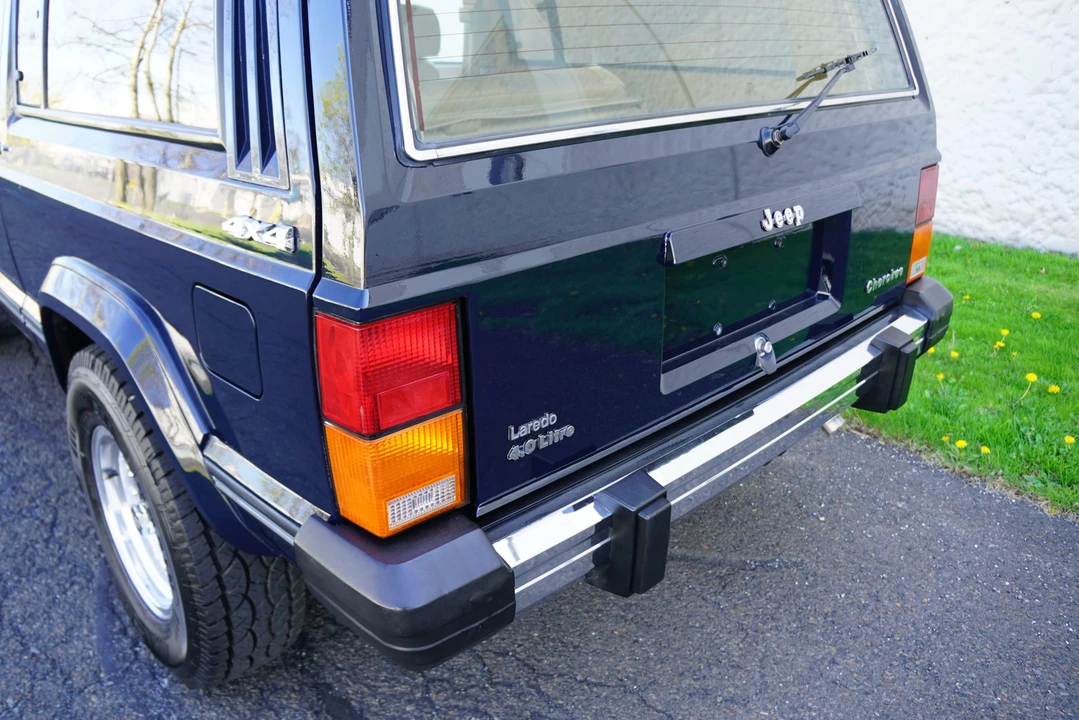 1987 Jeep XJ Cherokee - Image 23 of 31
