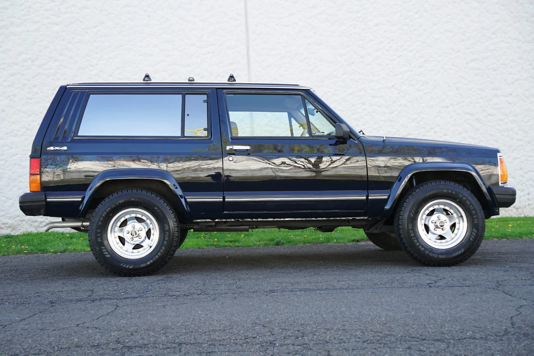 1987 Jeep XJ Cherokee - Image 9 of 31