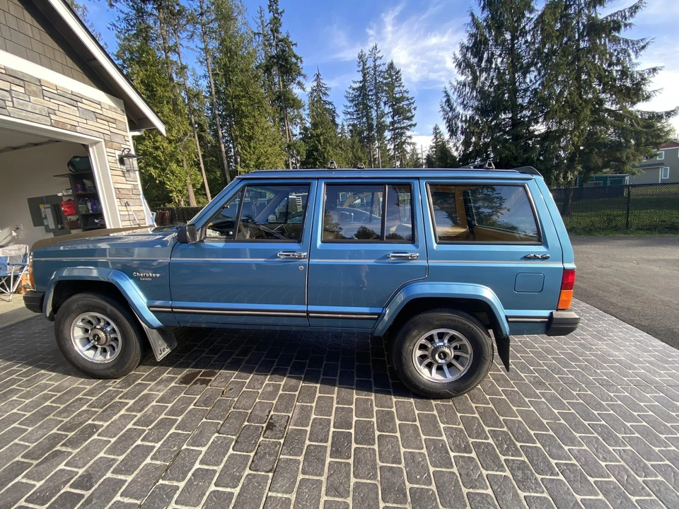 1987 Jeep XJ Cherokee - Image 10 of 31