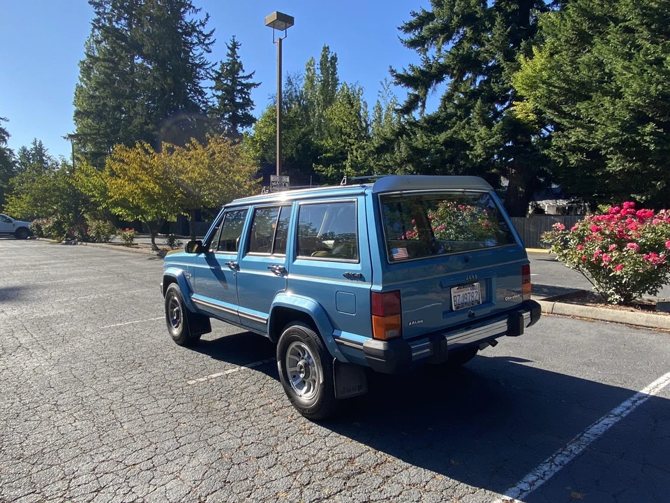 1987 Jeep XJ Cherokee - Image 15 of 31