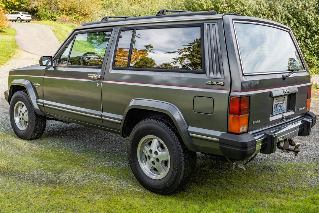 1987 Jeep XJ Cherokee - Image 7 of 31