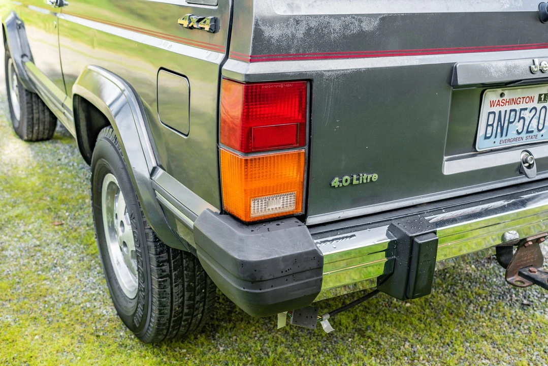 1987 Jeep XJ Cherokee - Image 22 of 31